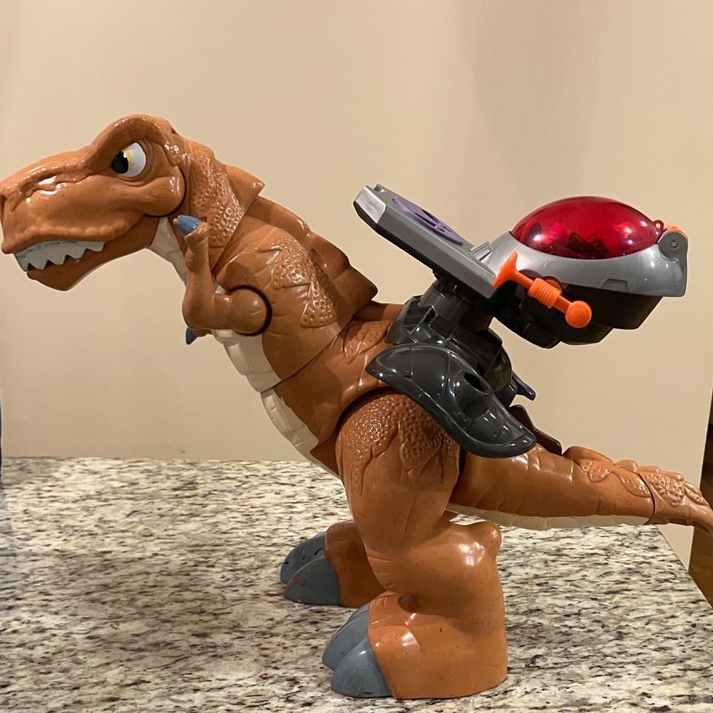 Imaginext Dino Toy T-Rex w/ Figure & Battle Gear Roaring Sound Batteries Needed